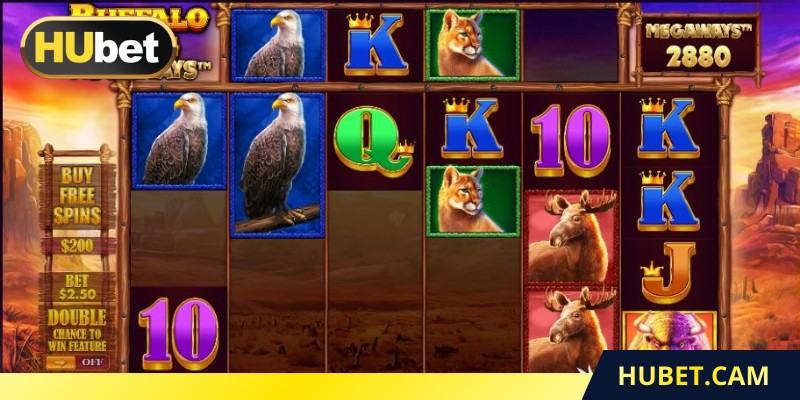 Người chơi kích hoạt vòng quay bằng nút Spin